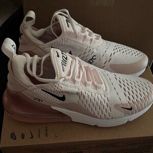 Nike Air Max 270 Light Pink Sneakers